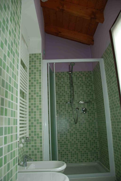 קומו B&B La Casa Di Trizzi חדר תמונה