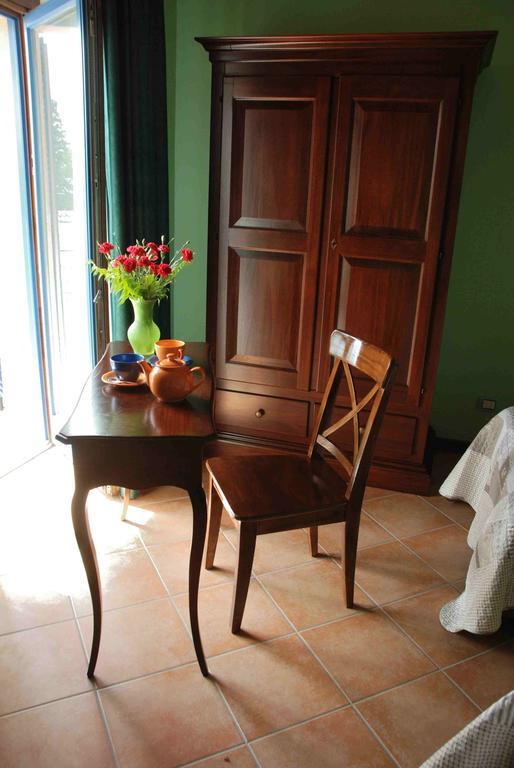 קומו B&B La Casa Di Trizzi חדר תמונה