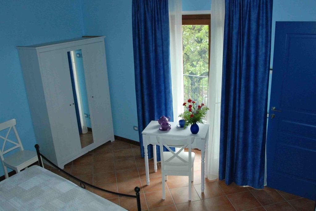 קומו B&B La Casa Di Trizzi חדר תמונה